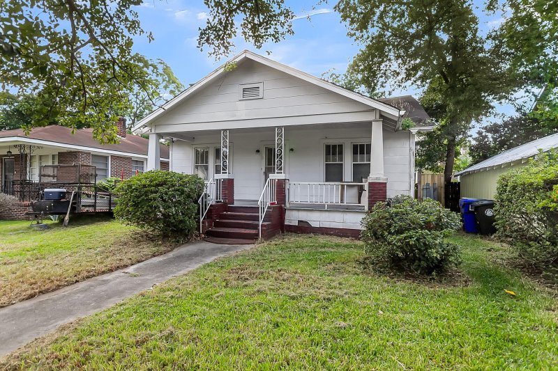 Property image 2 at 9 Magnolia Avenue, Charleston, SC 29403
