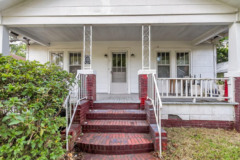 Property image 3 at 9 Magnolia Avenue, Charleston, SC 29403