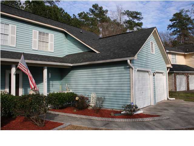 128 Knightsbridge Drive