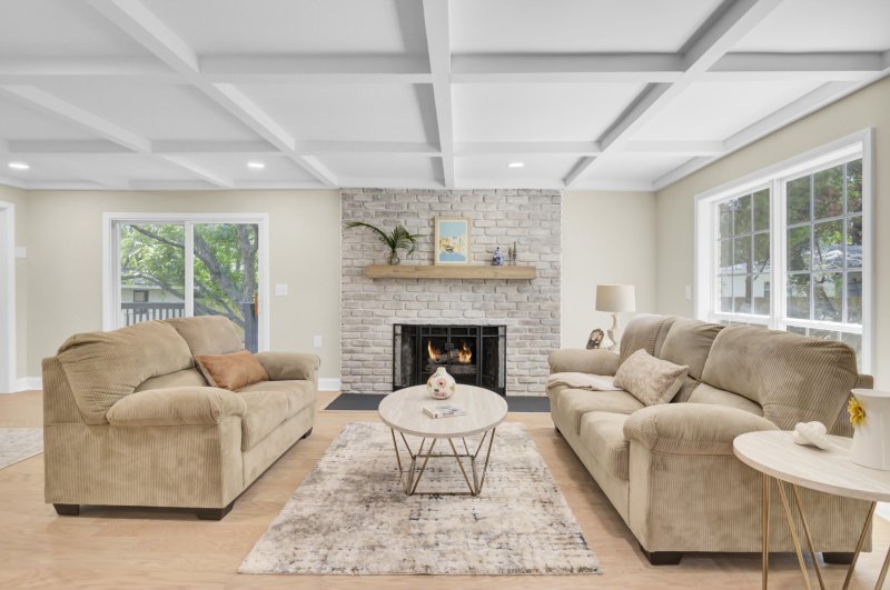 Property image 3 of 6008 Rembert Drive in Belvedere Estates, Hanahan, SC 29410