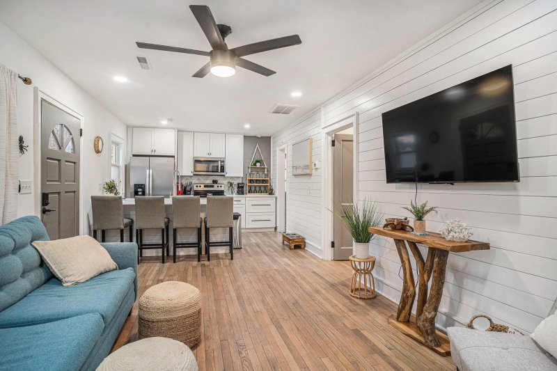 Property image 2 of 4530 Holly Street in Park Circle, North Charleston, SC 29405