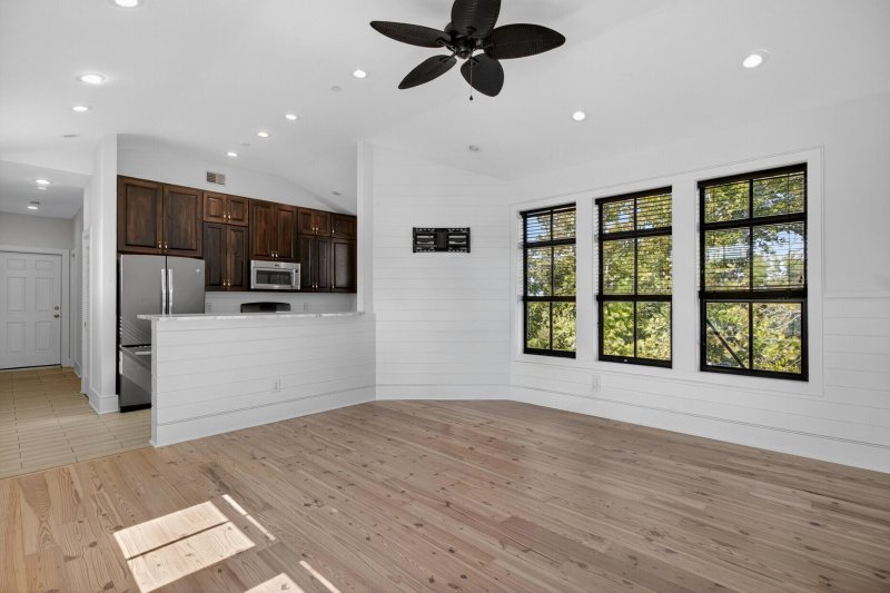 Property image 2 of 24 Line Street Street in Eastside, Charleston, SC 29403