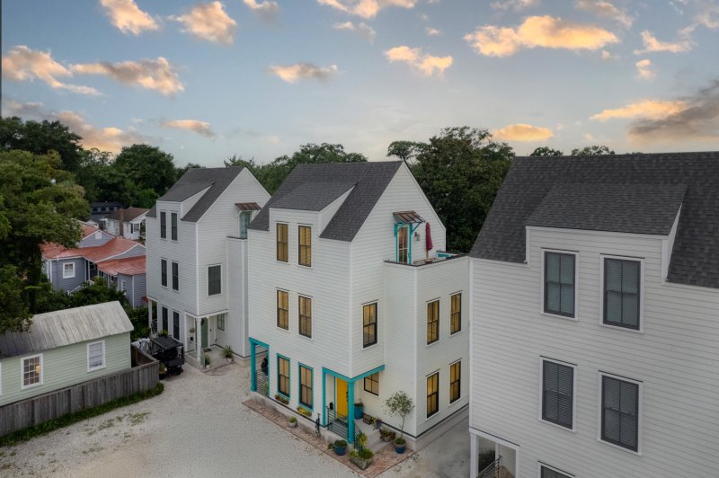 3 1 2 Maranda Holmes B