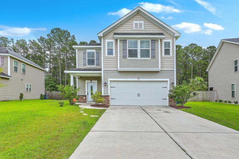 Property image 2 of 1350 Wild Goose Trail in Drakesborough, Summerville, SC 29483