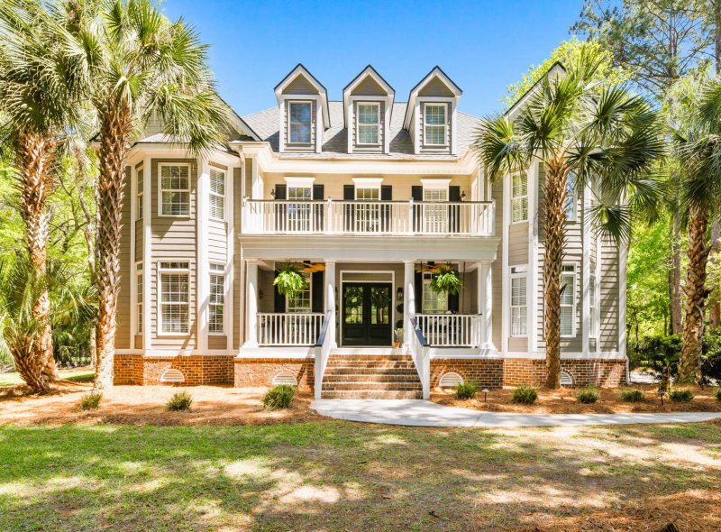 2225 Black Oak Court