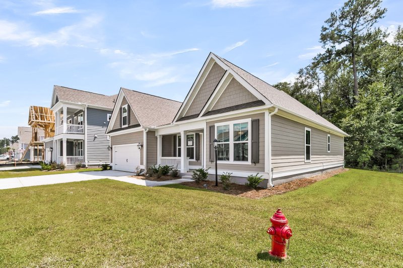 Property image 3 of 701 Maynard Lane in Cane Bay Plantation, Summerville, SC 29486