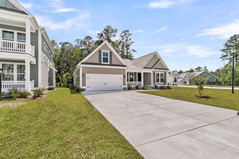 Property image 4 of 701 Maynard Lane in Cane Bay Plantation, Summerville, SC 29486