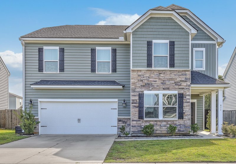 611 Squire Pope Road