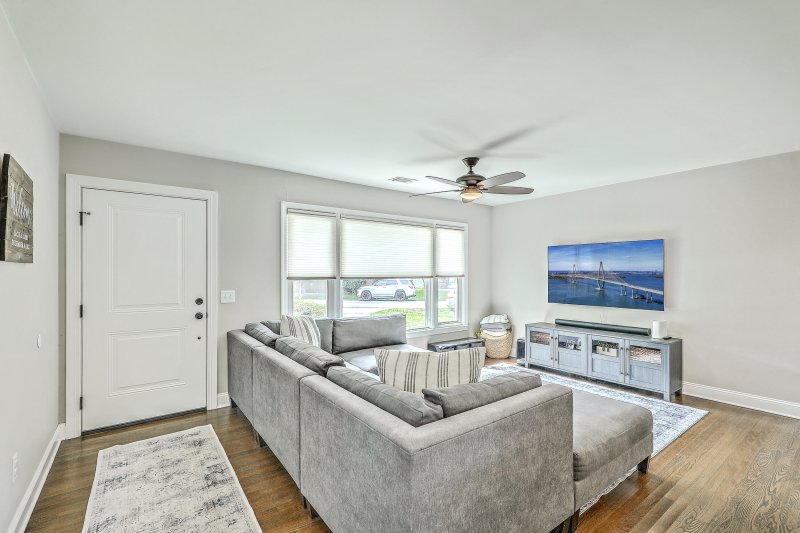 Property image 5 of 1827 S Mayflower Drive in Jamestown Estates, Charleston, SC 29412