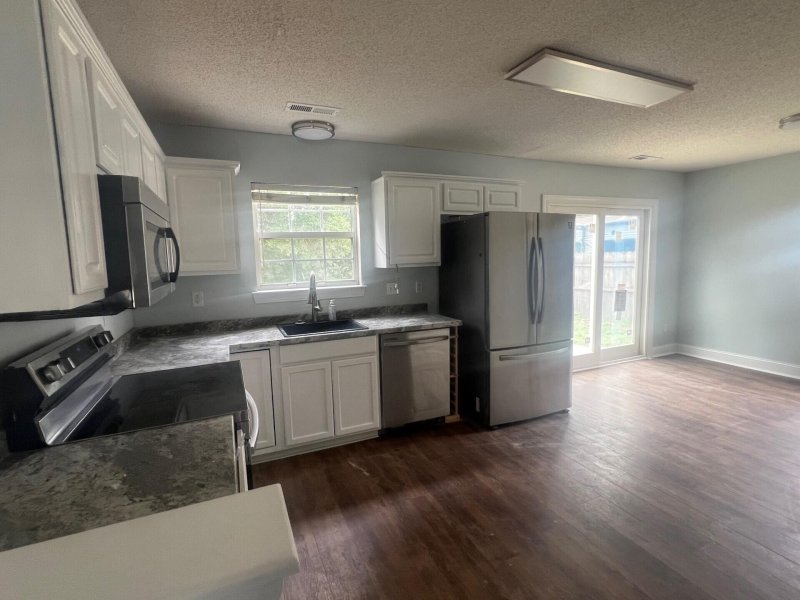 Property image 5 of 1003 Providence Way in Providence Place, Summerville, SC 29483