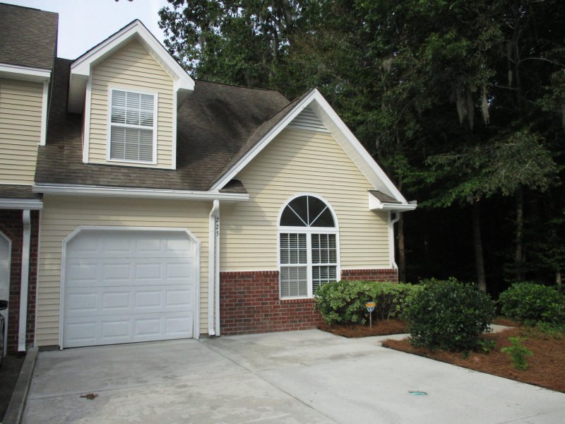 Property image 2 at 225 Darcy Avenue, Goose Creek, SC 29445