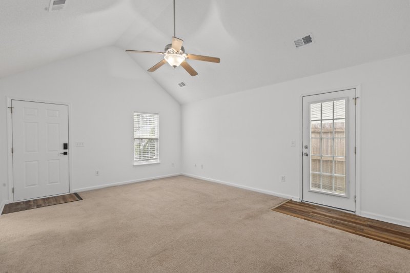 Property image 5 of 211 Bainsbury Lane in Bradford Chase, Summerville, SC 29483