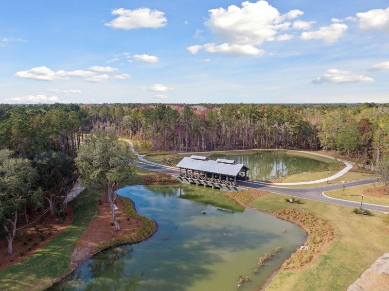 Property image 4 of 1126 Darling Street in Summers Corner, Summerville, SC 29485