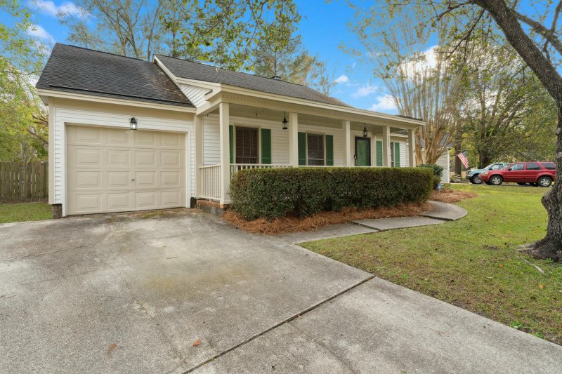Property image 3 at 302 Salterton Street, Summerville, SC 29485