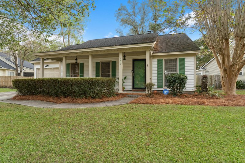 Property image 4 at 302 Salterton Street, Summerville, SC 29485