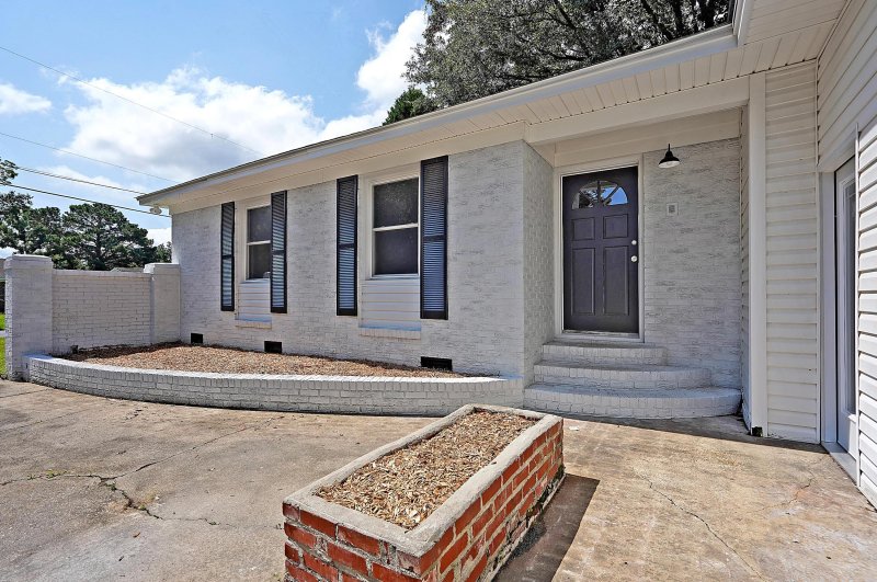 Property image 4 at 1391 Pooshee Drive, Charleston, SC 29407