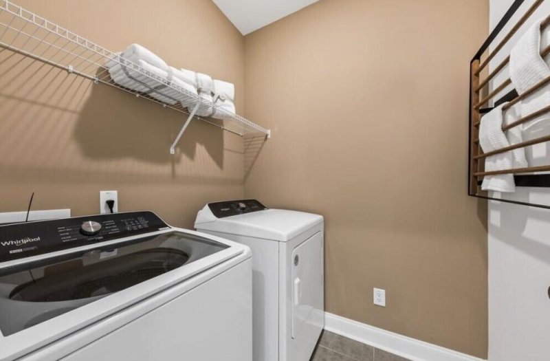 Property image 4 of 104 Royal Cainhoy Way in Cedar Glen Preserve, Huger, SC 29450