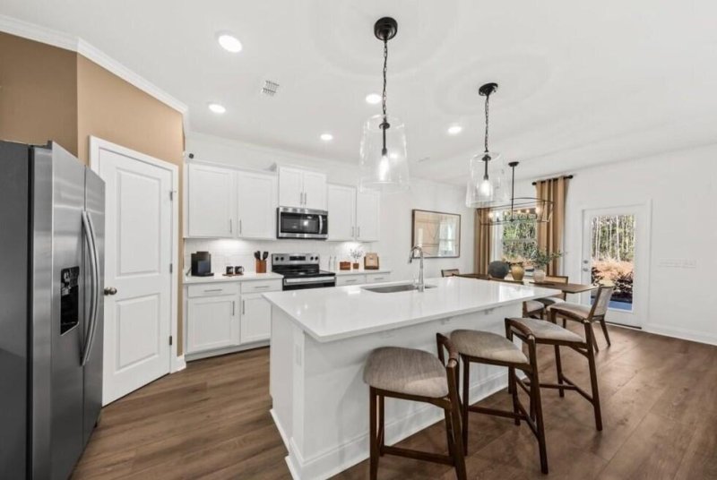 Property image 5 of 104 Royal Cainhoy Way in Cedar Glen Preserve, Huger, SC 29450