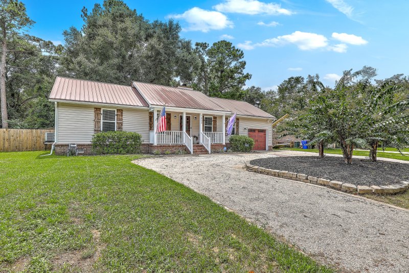 1453 Camp Road