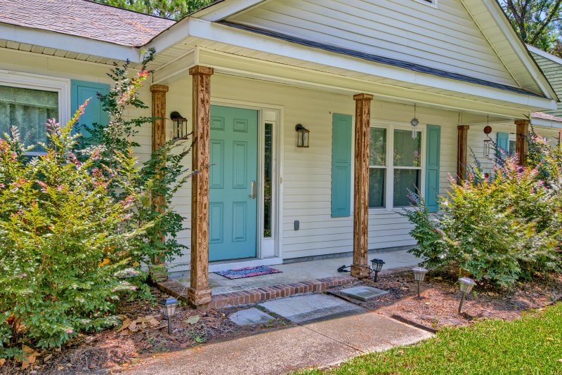 Property image 2 at 528 Castle Hall Road, Mount Pleasant, SC 29464