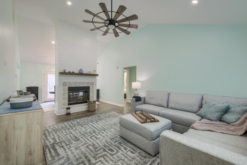 Property image 3 at 528 Castle Hall Road, Mount Pleasant, SC 29464