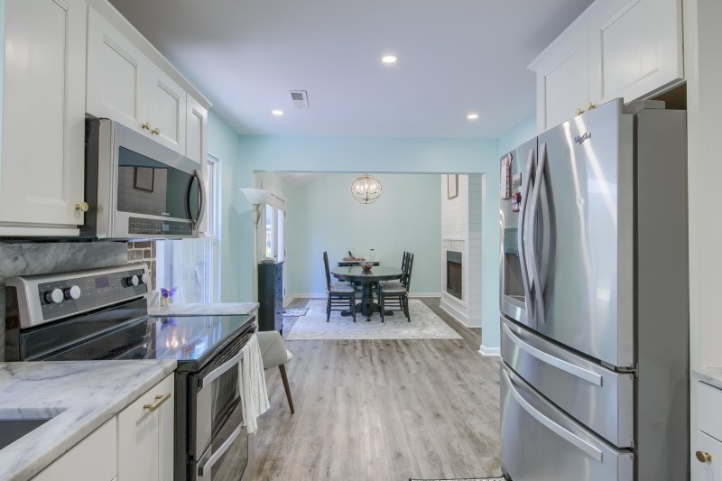 Property image 5 at 528 Castle Hall Road, Mount Pleasant, SC 29464