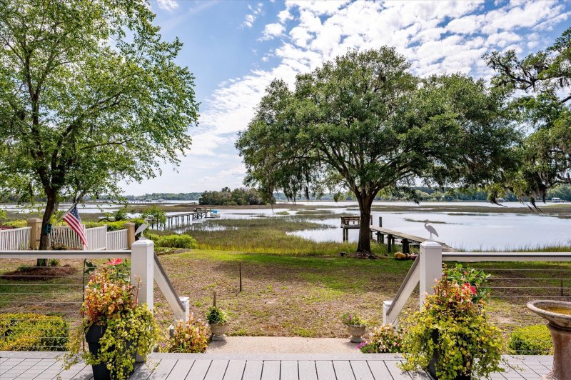 Property image 2 of 3948 Gift Boulevard in Gift Plantation, Johns Island, SC 29455