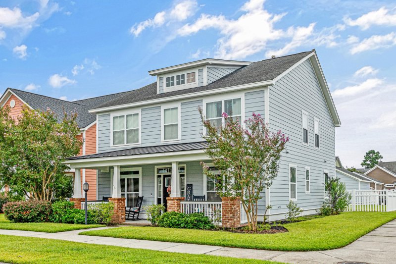 Property image 3 at 219 Amaryllis Avenue, Summerville, SC 29483