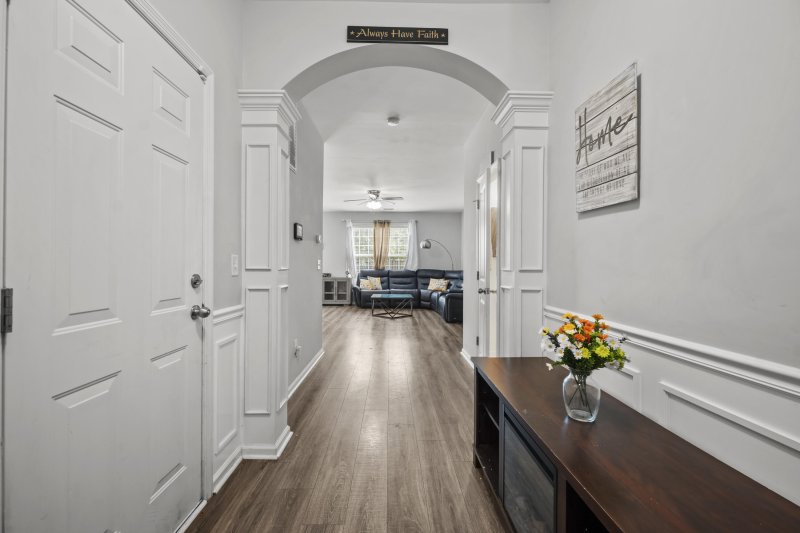 Property image 2 of 990 Augustine Court in Myers Mill, Summerville, SC 29483