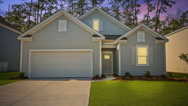 Hillcrest, Ravenel Community