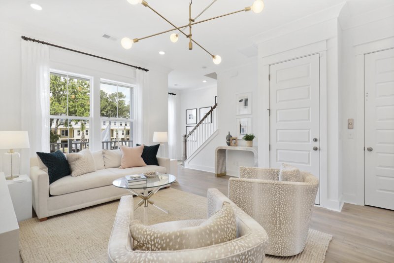 806 Kings Oak Court Unit 5