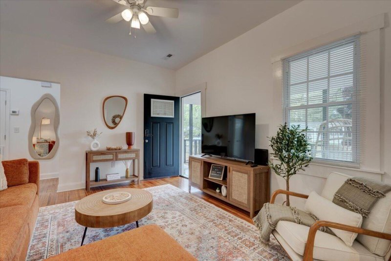 4514 Rugheimer Avenue