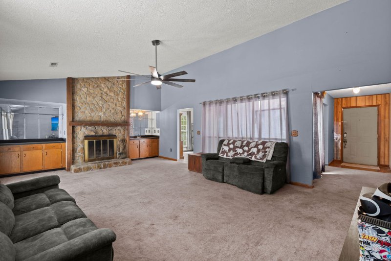 Property image 4 at 605 Woodward Boulevard, Summerville, SC 29483