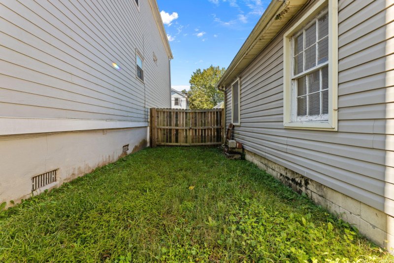 Property image 5 of 20 22 Larnes Street in Westside, Charleston, SC 29403