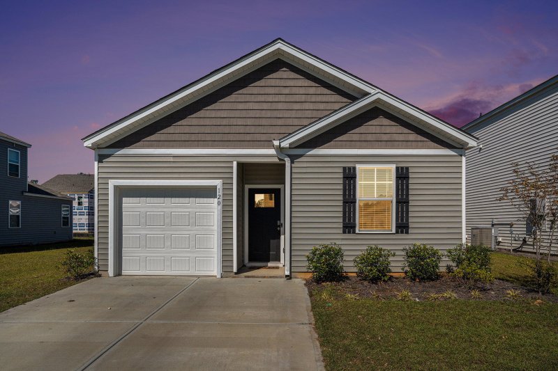 Property image 2 of 120 Hillsford Lane in Cane Bay Plantation, Summerville, SC 29486