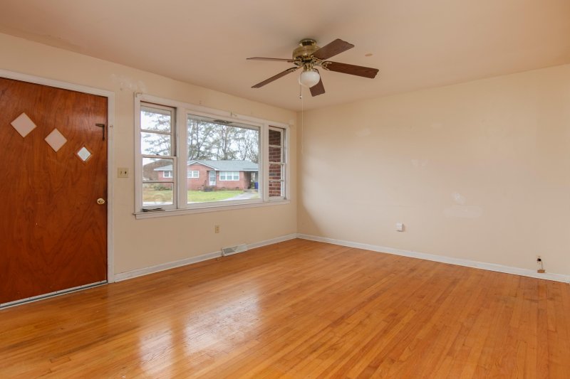 Property image 3 at 4106 Olivia Drive, North Charleston, SC 29418