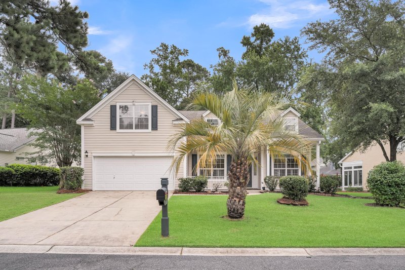 Property image 3 of 802 Long Drive Road in Legend Oaks Plantation, Summerville, SC 29485