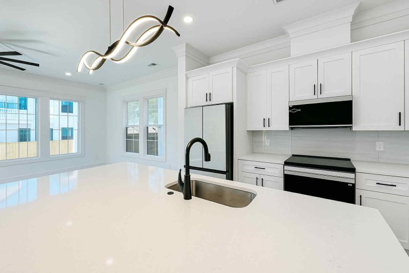 Property image 4 of 2032 Forest Avenue in Union Heights, North Charleston, SC 29405