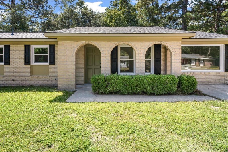 Property image 4 of 4449 Garwood Drive in Woodside Manor, Ladson, SC 29456