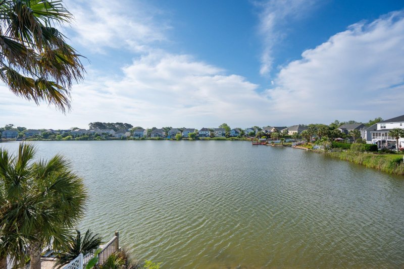 Property image 3 of 1144 Clearspring Drive in Ocean Neighbors, Charleston, SC 29412