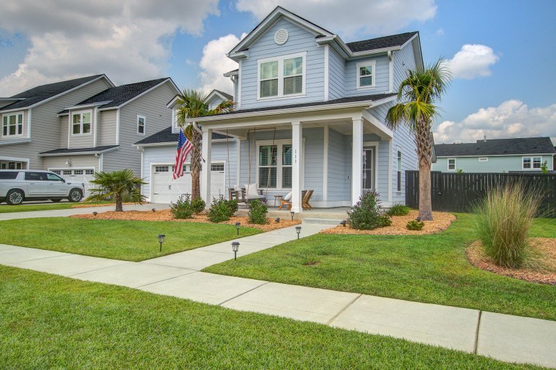 Property image 2 at 111 Medford Street, Summerville, SC 29486