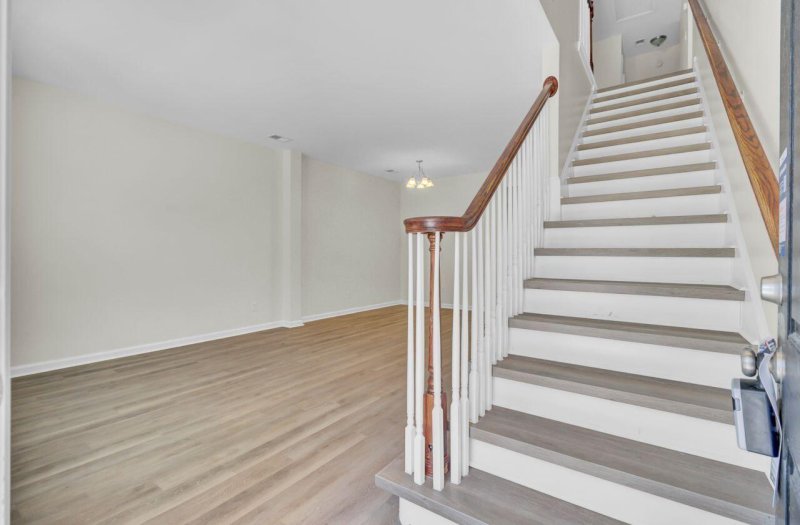 Property image 3 of 1705 Diving Duck Lane in Drakesborough, Summerville, SC 29483