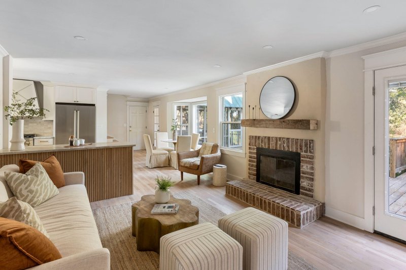 Property image 2 at 1256 Cornwallis Drive, Charleston, SC 29412