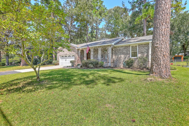 Property image 3 of 129 Sycamore Drive in Twin Oaks, Summerville, SC 29485