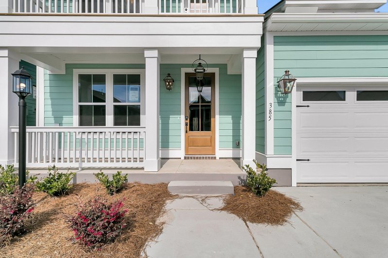Property image 3 of 385 Wappoo Trace Lane in Cane Bay Plantation, Summerville, SC 29486
