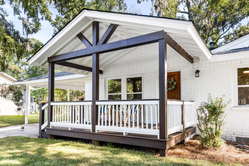 Property image 2 of 1243 Redeemer Drive in Berkeley Hills, Hanahan, SC 29410