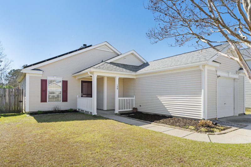 Property image 5 at 139 Blue Jasmine Lane, Summerville, SC 29483