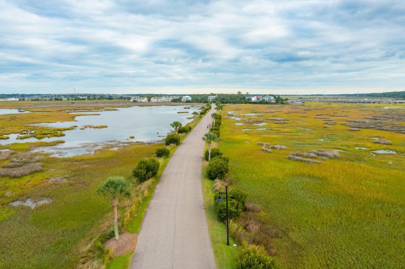 Property image 3 of 1420 Headquarters Plantation Drive in Headquarters Plantation, Johns Island, SC 29455