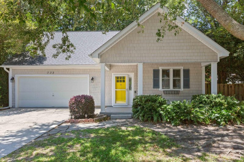 732 Lawton Harbor Drive