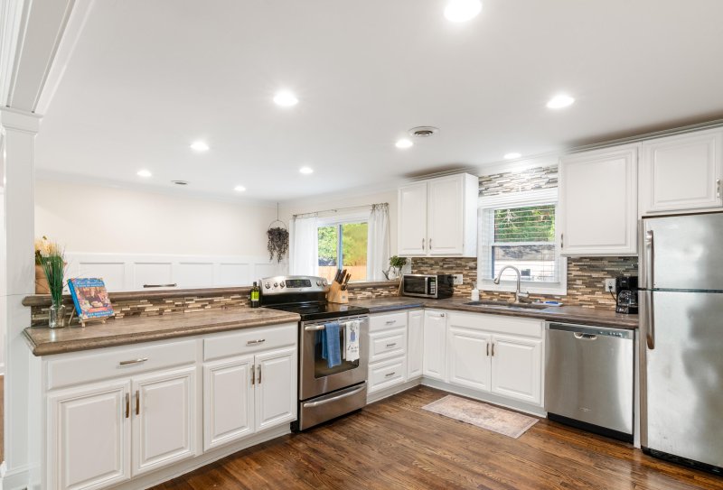 Property image 5 of 1547 Seacroft Road in Westchester, Charleston, SC 29412